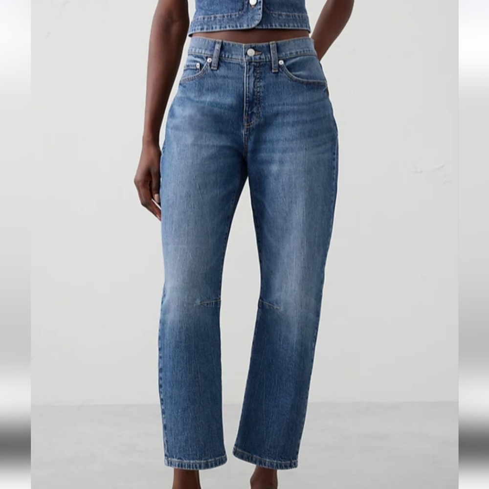 Banana Republic Barrel Mid-Rise Blue Jeans